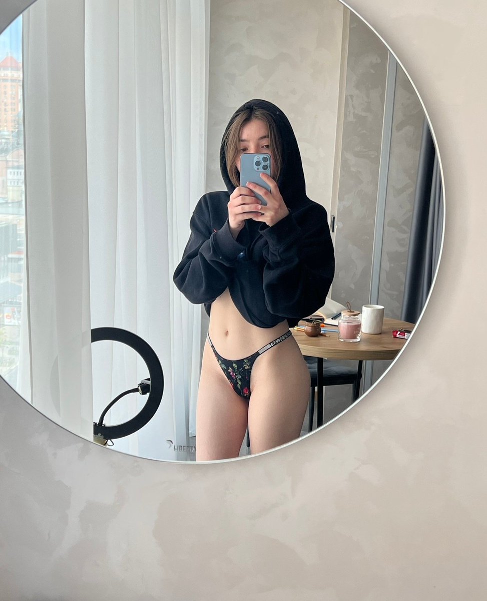 plumpy_mage_'s tweet photo. fully clothed so you probably won’t say hi 😞 https://t.co/gG6SkeWlnj