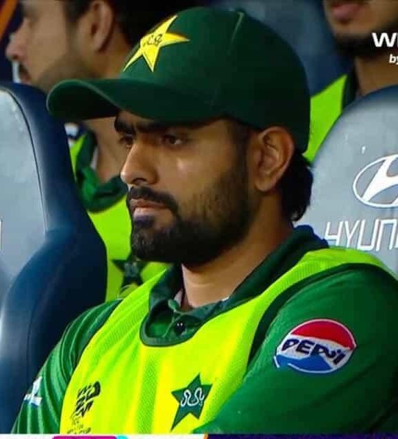 dearamnivert52's tweet photo. I'm just thinking about what the topic of discussion will be when babar isn't playing 🤔 https://t.co/zdGMlujDlk