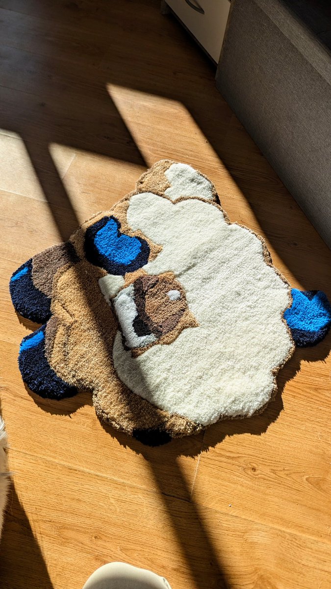 nep_4l's tweet photo. je vends des tapis personnalisés dans mon temps libre, si ça t'intéresse, viens en MP 🧶 https://t.co/T2bdEDMhwb