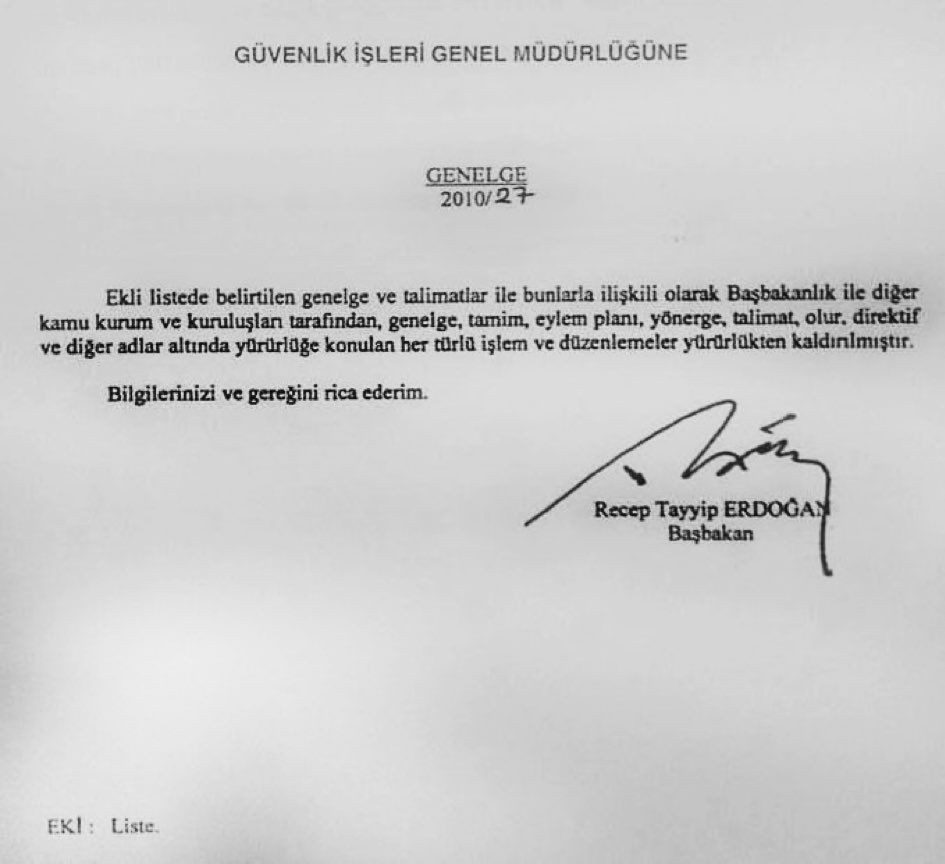 28 Şubat 1997 tarihinde yapılan bu ülkede yapılan haksızlık bu yazılı emir ile tarihe karıştı umarımız ki yenisine gerek kalmaz ..