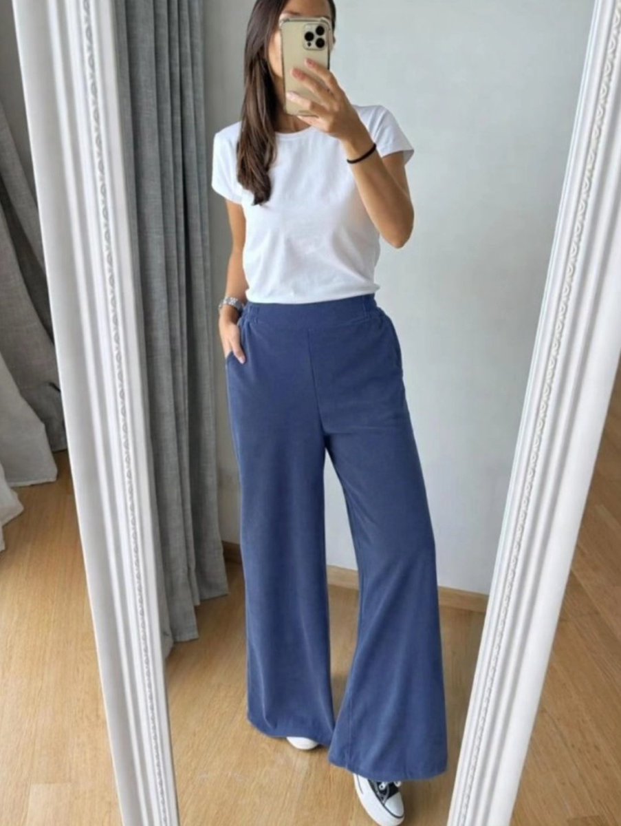 Santa (n't) Cecilia tweet media