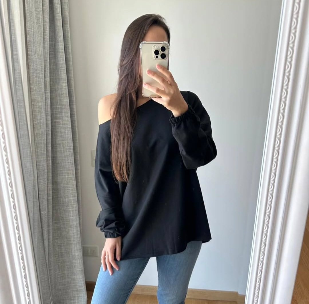 Santa (n't) Cecilia tweet media