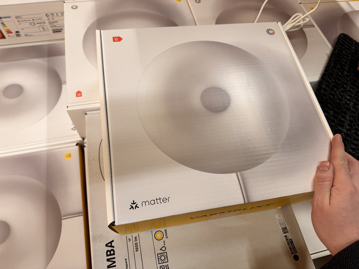 I spottede the new VARMBLIXT with Matter in my local IKEA even though it's scheduled to launch in April (unless I missed something).