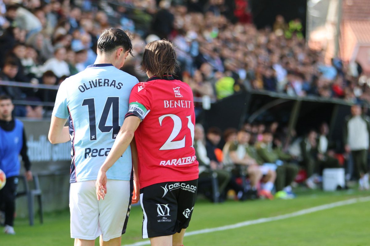 GradaBpro's tweet photo. Y esto ha sido un @CanteiraCeleste vs @Merida_AD de 1RFEF

Min. 32 | Gol del Celta Fortuna de penalti
Min. 35 | Se repite el penalti tras revisión en FVS
Min. 36 | Gol del Celta Fortuna de penalti (1-0)
Min. 45+4 | Penalti para el Mérida
Min. 45+7 | Falla el penalti el Mérida
Min. 50 | Penalti para el Mérida
Min. 52 | Falla el penalti el Mérida
Min. 60 | Se queda con 10 el filial del Celta
Min. 65 | Gol del Celta Fortuna
Min. 66 | El FVS anula el gol del Celta Fortuna
Min. 68 | Gol del Mérida (1-1)
Min. 89 | Se queda con 9 el filial del Celta