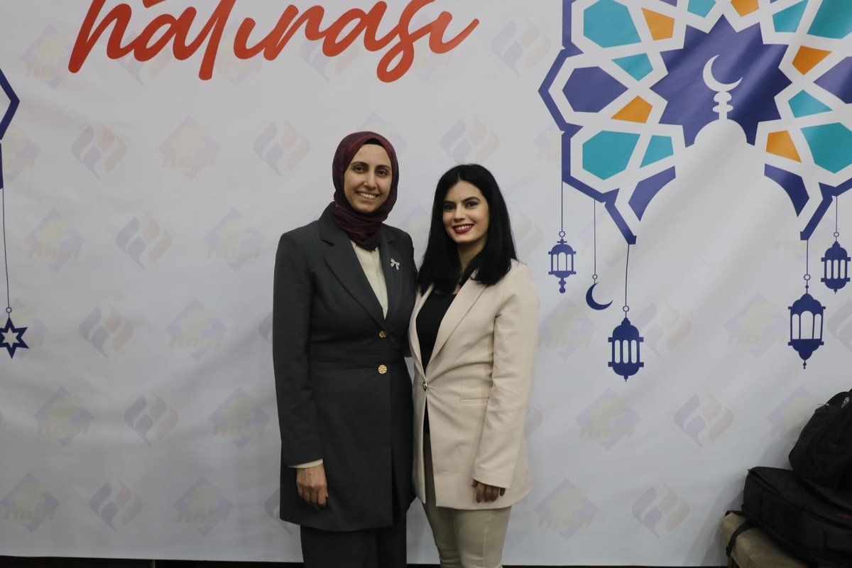 Ak Parti Elazığ Kadın Kolları Başkanı Sayın Melike Yegül Hurma ile güzel bir anı🙏
<a href="/yegulmelike/">Av.Melike Yegül Hurma</a>