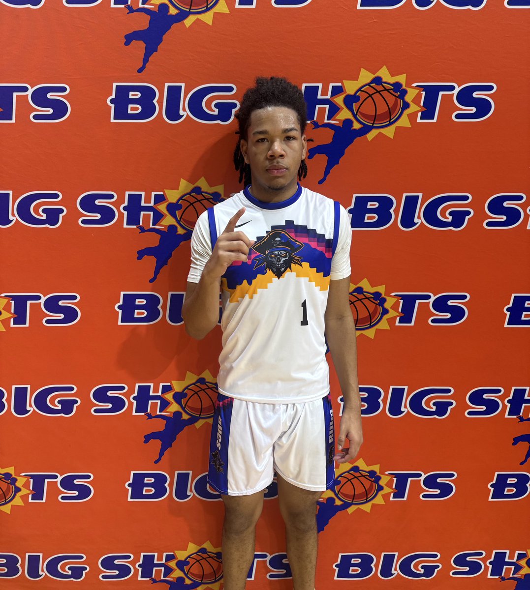 BIG SH🏀TS tweet media