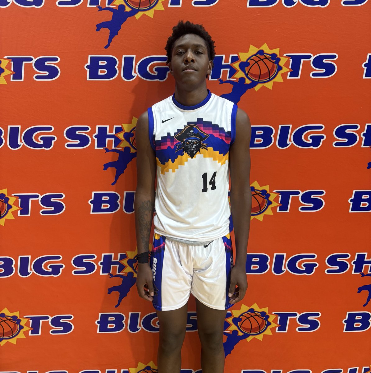 BIG SH🏀TS tweet media