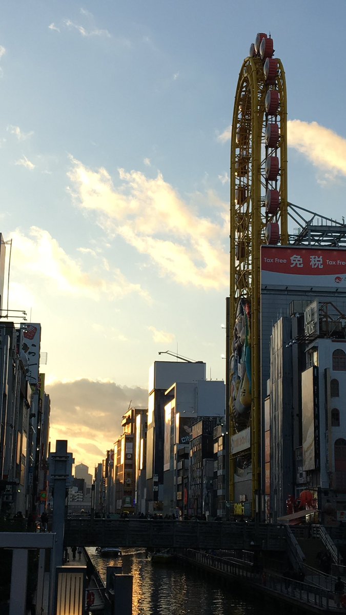 애햄이 tweet media