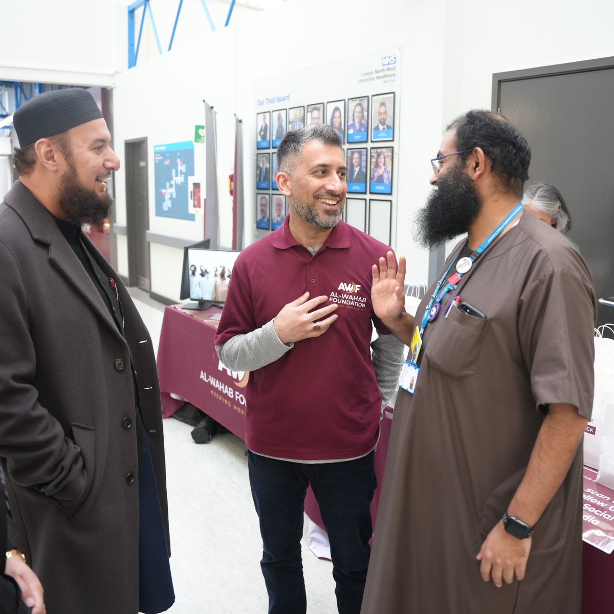 MuftiWahab1's tweet image. The NHS plays a vital role in our society, serving tirelessly in both challenging and ordinary times. Hosting this Iftar in their honour was a privilege for us. 

#NHSThankYou #RamadanIftar #StrongerTogether #MuftiAbdulWahab #Ramadan2026