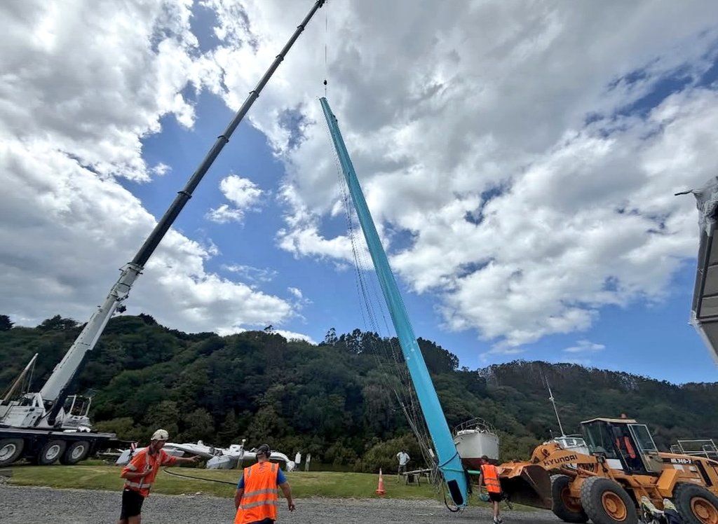 UltimBoat's tweet image. #Ultime #MOD70 #Chantier 

Direction le chantier pour Wraith 2 en Nouvelle Zélande. Gros refit, retour dans sa configuration d'origine et quelques améliorations.