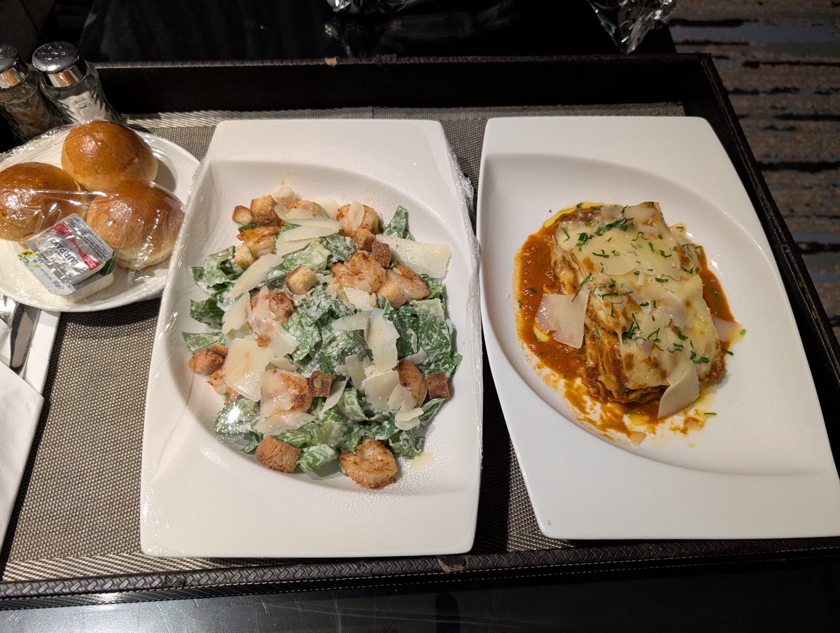 En del av krigens lidelser er dårlig mat fra roomservice se. #dagensmiddag