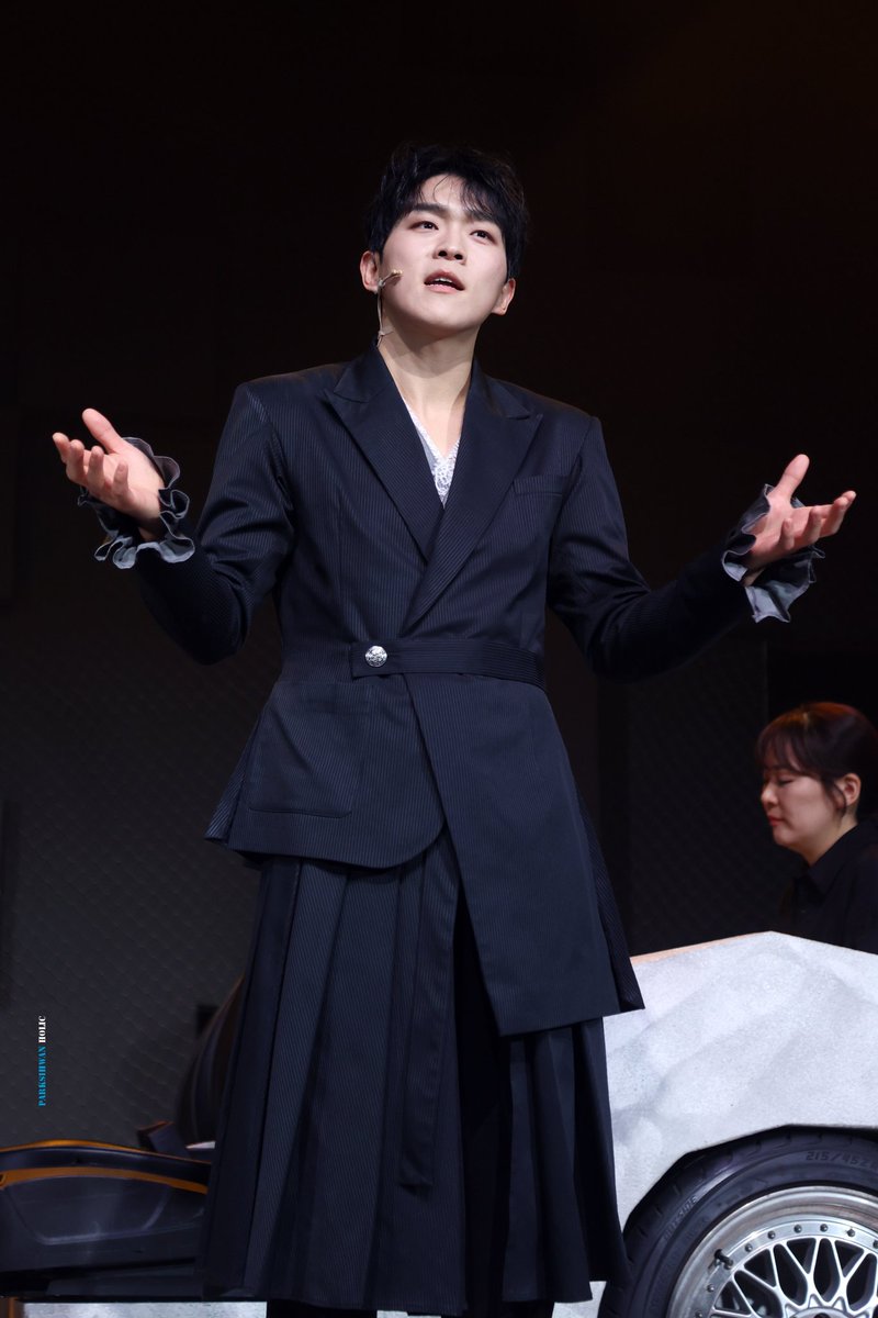wms4949's tweet photo. [260228 뮤지컬 제임스 바이런 딘]

첫공&amp;막공을 함께한 최애 페어 무대인사

박시환 제임스
장재웅 바이런

#제임스바이런딘 #박시환 #장재웅 #제바딘

@sihwanpark0730 https://t.co/9OSt6mEMhd