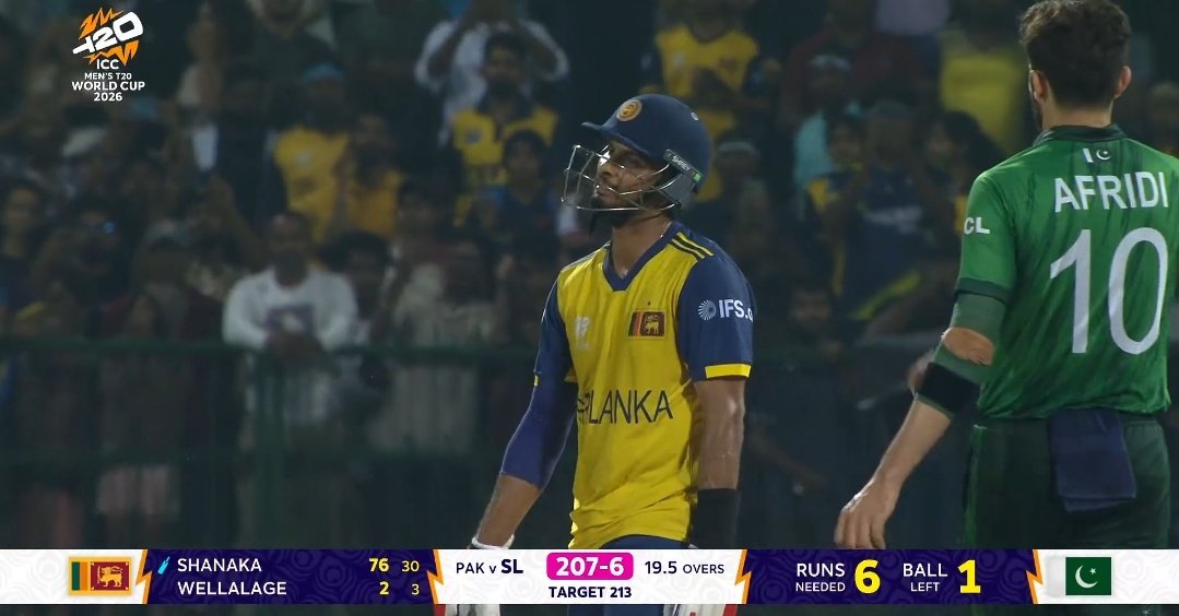 🚨🚨 46 runs were needed in 12 balls.

19th over - 18 runs vs Shadab Khan
20th over - 22 runs vs Shaheen Afridi

Dasun Shanka almost pulled off one of the craziest chase if the umpire had not favored Pakistan on the last ball 💔