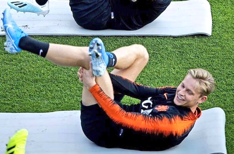 dejongass1 tweet media