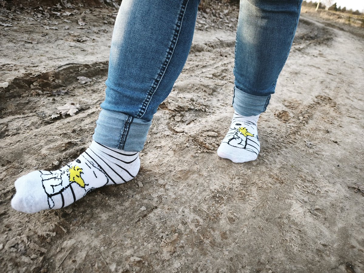 socks_sneakers's tweet photo. Spring is here. Finally, walking without sneakers again and get the socks dirty. 😍

#socks #socken #buntesocken #colorfulsocks #sockenfetisch #socksfetish #girlsocks #socksgirl #dirtysocks https://t.co/lSYxJpjY7r