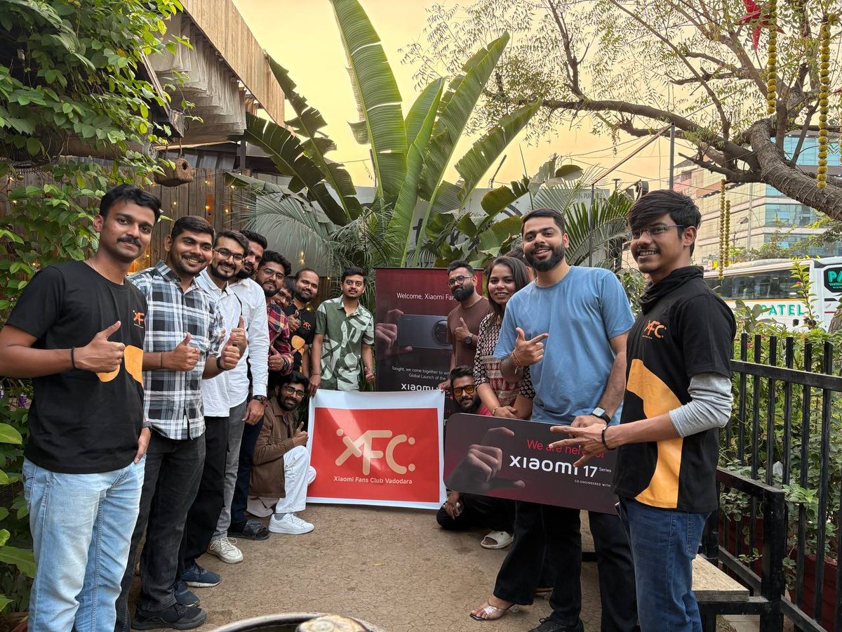 furqaan26's tweet photo. What an incredible experience. Met amazing people, had meaningful conversations about Xiaomi 17,Series. Every step like this reminds me why I love building community. 

#Xiaomi17Series 
#XiaomiFansClub #NewWaveOfImagery

@pixelwithme
@ritij
@xiaomiindia
@s_anuj
@sandeep9sarma https://t.co/a7YecIbY6N
