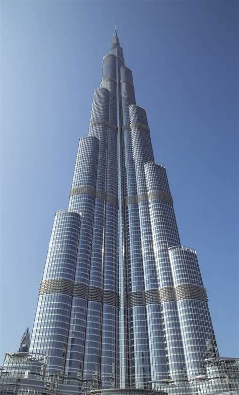 PopeMarco's tweet image. x.com/i/status/20278…
We are all astonished,that #iran allowed the #evacuation of the 30,000ppl in the #BurjKhalifa b4 destroying the spy-tower w/ mobile #radar.#Trump #Congress #Gaza #Genocide #Juden #Judentum #jews #judaism #racism #Apartheid #Bundestag #commons #uk #UN #unsc