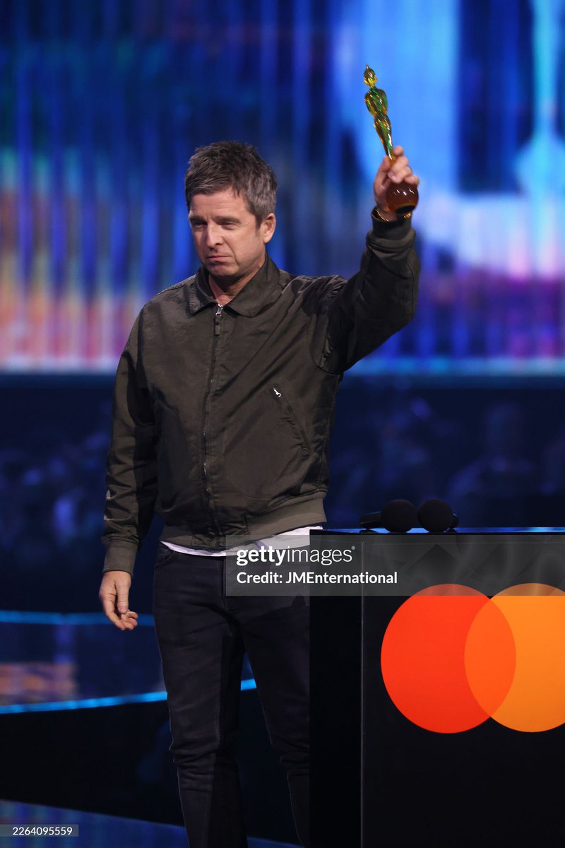 “Yes, Manchester! I'm going to start by saying I've got to thank my brother, Bonehead and Guigsy, Tony McCarroll, Alan White, Gem and Andy. They brought those songs to life. Without them, I'd just be a singer-songwriter. And no one gives a sh*t about singer-songwriters.

"But