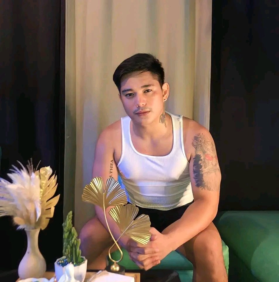 HOTTOUCH avenue tweet media