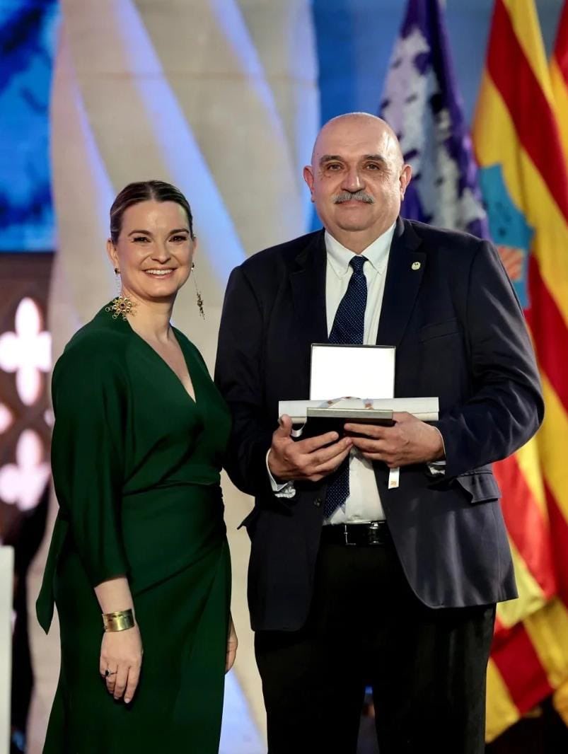 Amics Ferrocarril IB tweet media