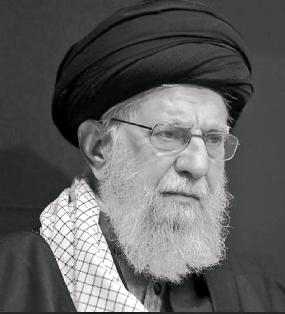 بمناسبة مقتل #خامنيي
بختار عدة اشخاص يفوزون معي 
      هدية "200 " ريال  
         موعدنا بعد 24 ساعه 
رتويت للتغريدة + لايك ❤️ + تعليق