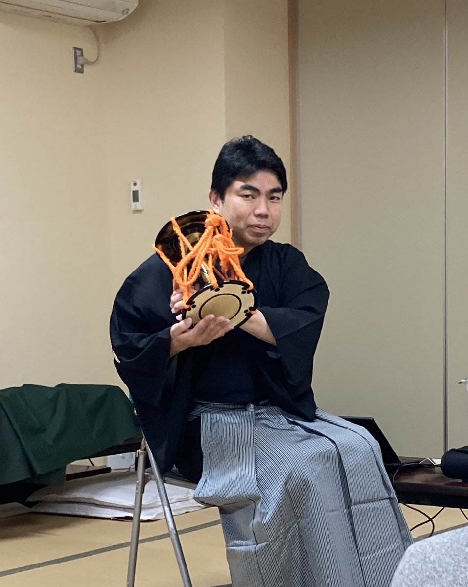 小鼓と楽しく学ぶ能のこと♪」 昨夜、19時の回では小鼓体験、その後の