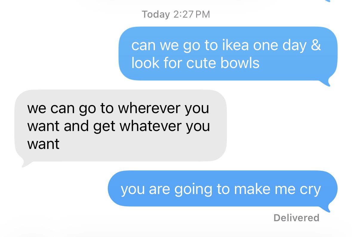 chloeswavey's tweet photo. saw this bowl &amp; immediately texted my bf https://t.co/Nj6xryxhmp