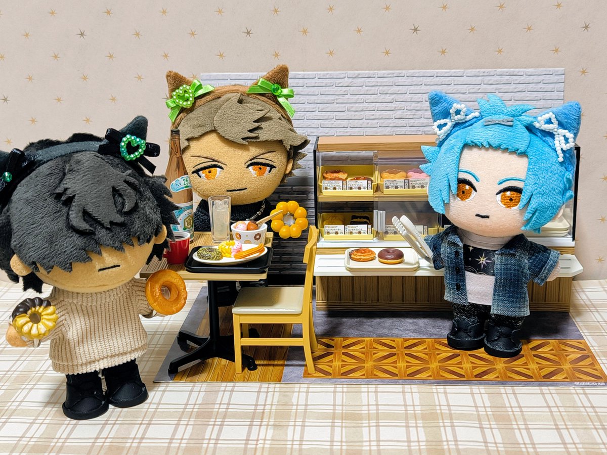 カスミさんのお店に3月生まれの2人も遊びに来たよ🍩