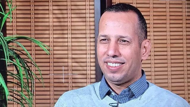 نم قرير العين مات من افتى بقتلك مات خنقا بوسط النكاسه  الف رحمه على روحك ياهشام الهاشمي