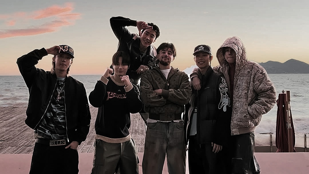 #𝗪𝗢𝗢𝗙𝗝𝗜𝗡'𝗦 𝗨𝗣𝗗𝗔𝗧𝗘

     › Latest post with Justriadh, LNGSHOT, and daepyonim. Such a memorable moment in France. 
ㅤ