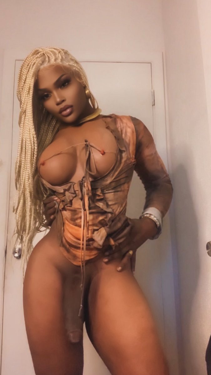briellethebelle tweet media