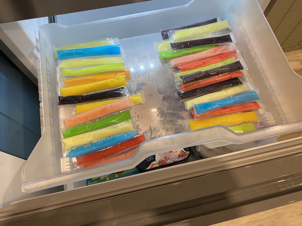 RacingToDisney's tweet photo. Decisions, decisions. #FreezerPops 🤔 https://t.co/mEZD2OMBE8