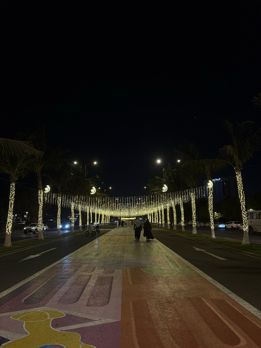 Rayanbinjahlan's tweet photo. Ramadan nights ✨🌙🤍 https://t.co/mPptDF33Mo