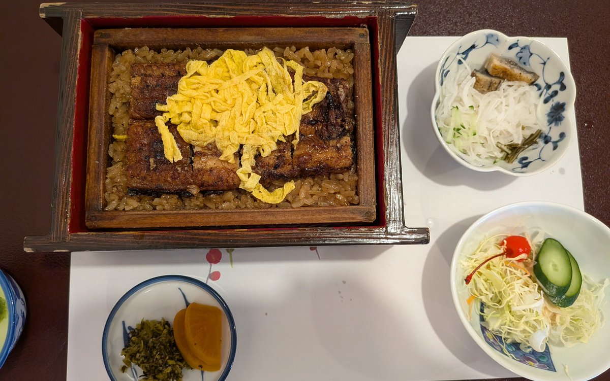 OcHlnSfp6d35799's tweet image. 【Go Hang Out】
先日、行きました
福岡県久留米市にあります
『富松うなぎ』が🤤🥢
愛知県も鰻は有名ですけど、福岡の久留米や柳川も有名なんです👍️
#オトナ
#zipfm
#otonationary