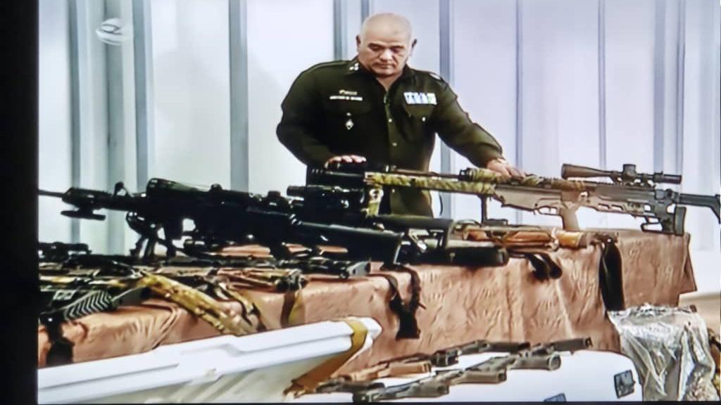 Las Fuerzas Guardafronteras cubanas impidieron el verdadero intento de quienes pretendían desestabilizar la nación y provocar el desorden público, incluso causar muerte a nuestra familia. #Cuba la defenderemos al precio que sea necesario.  #LatiendoConFidel <a href="/DiazCanelB/">Miguel Díaz-Canel Bermúdez</a>