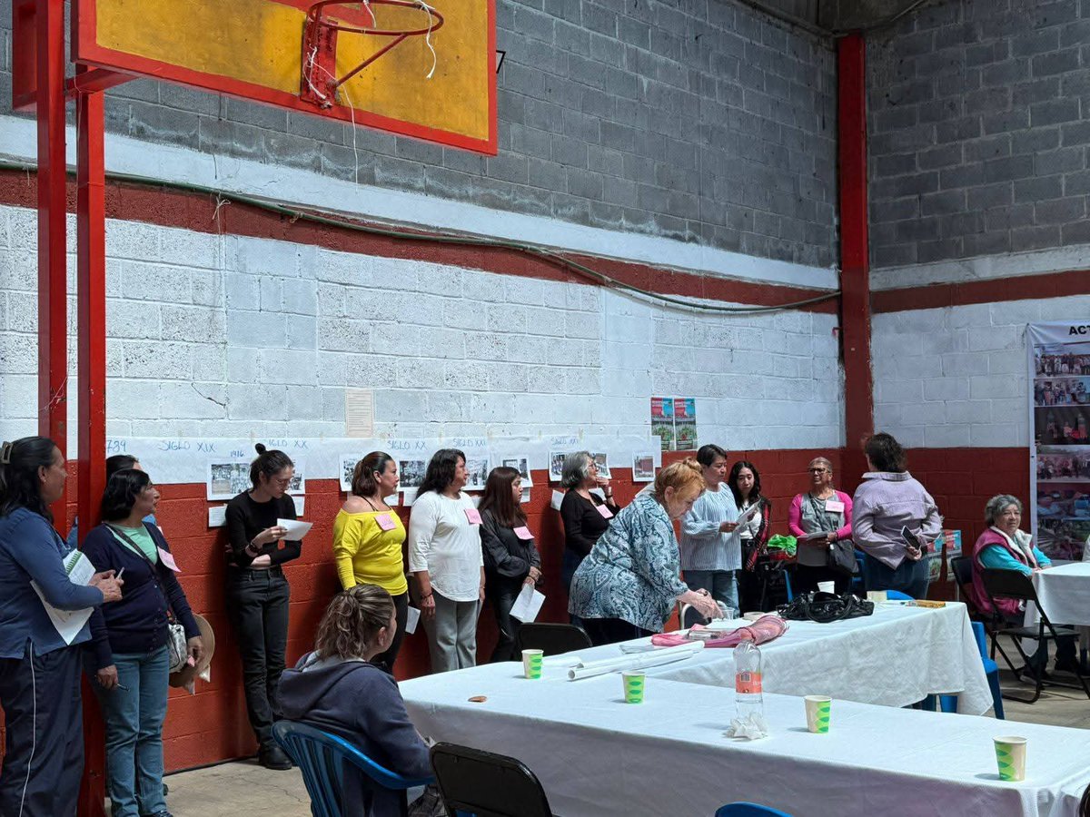Encuentro de Luchas Feministas en CDMX. Compartimos un espacio de diálogo crítico y construcción colectiva donde reflexionamos sobre el significado histórico y político del 8M, vinculando la autonomía corporal con la justicia ecológica. 
#8marzo 
#DíaDeLasMujeresTrabajadoras