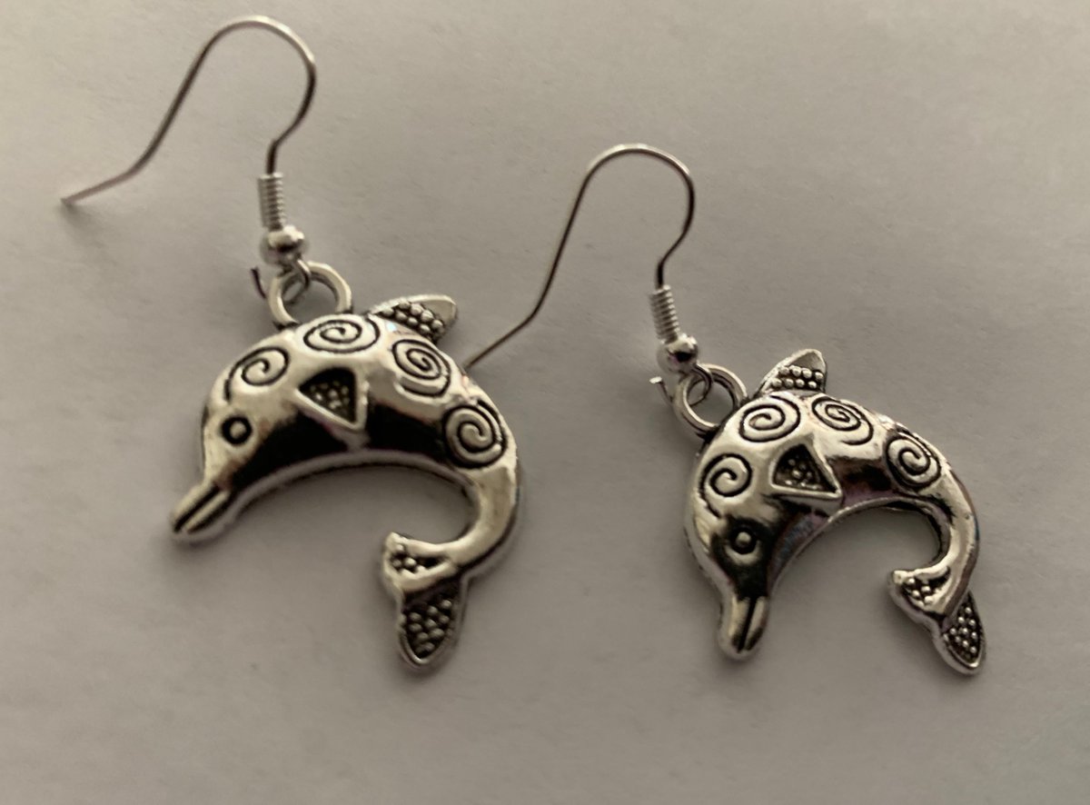 etsybestjewelry's tweet image. ⬇️link just $10 including shipping USA

ebay.us/m/gJSRVr

#Dolphins #Charms #Earrings ,#Silvercharms #Wildlife #Zoo #Ocean  #Marine #Mammal  #Sea  #Fish
#bracelet #giftsforher  #artisanjewelry #jewelry  #bohostyle  #bohochic  #oneofakind #bronzejewelry   #bohemian  #etsy