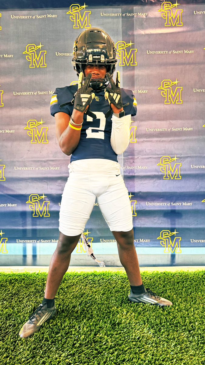kaylenedwards07's tweet photo. I had an AMAZING visit at USM  with @taycalvert @coachfern5 and the rest of the coaching staff,thanks for your 
 time and considering welcoming me through!! #alllove #FTG #hardworker #receiverstatus #6yardor6points 🙌🏽✝️💫@CoachWillGHHS @ghighfootball_ @coachmedina55 #NAIA https://t.co/TiJeUyQgJv