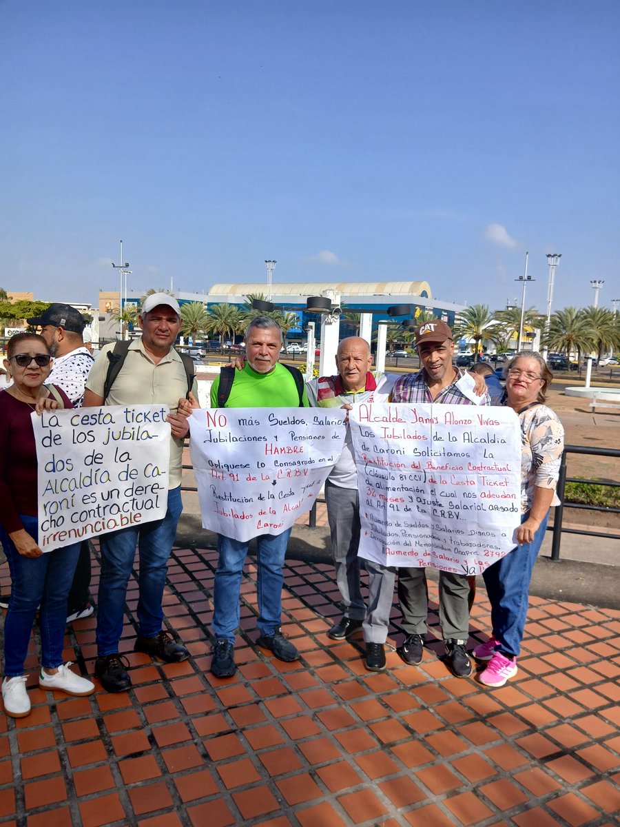 naguara_guaro's tweet photo. Los jubilados de la Alcaldía de #Caroní denuncian el incumplimiento del beneficio de alimentación. Agotadas las vías legales, el alcalde @yannyalonzo_oficial sigue sin dar respuesta. 🇻🇪
​
​#ciudadguayanafb  @DiarioPrimicia @noticierovv @El_Noticiero @noticiaspzo @Upata_Digital https://t.co/HB4unqbqoV