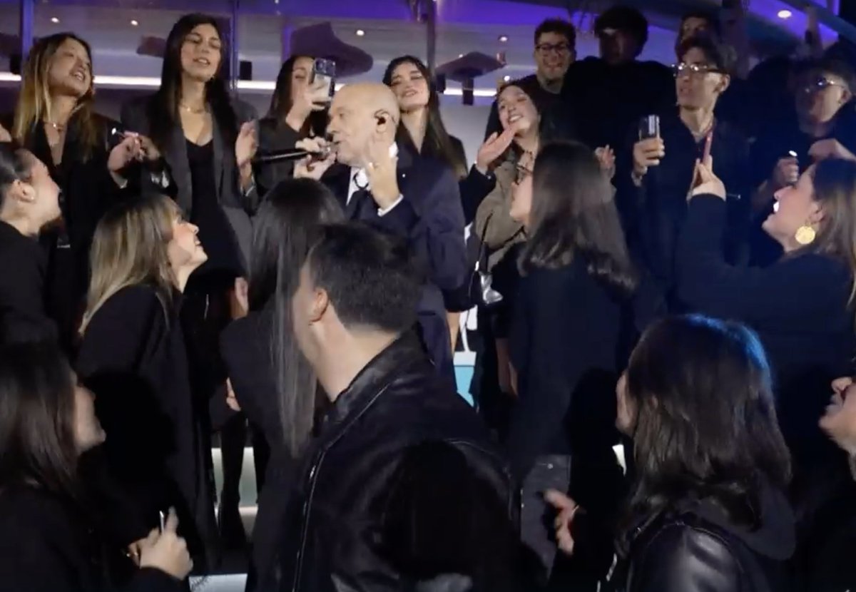 Spinoza LIVE tweet media