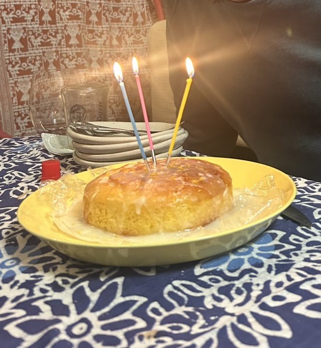 月末と　今日の狭間で　祝い酒