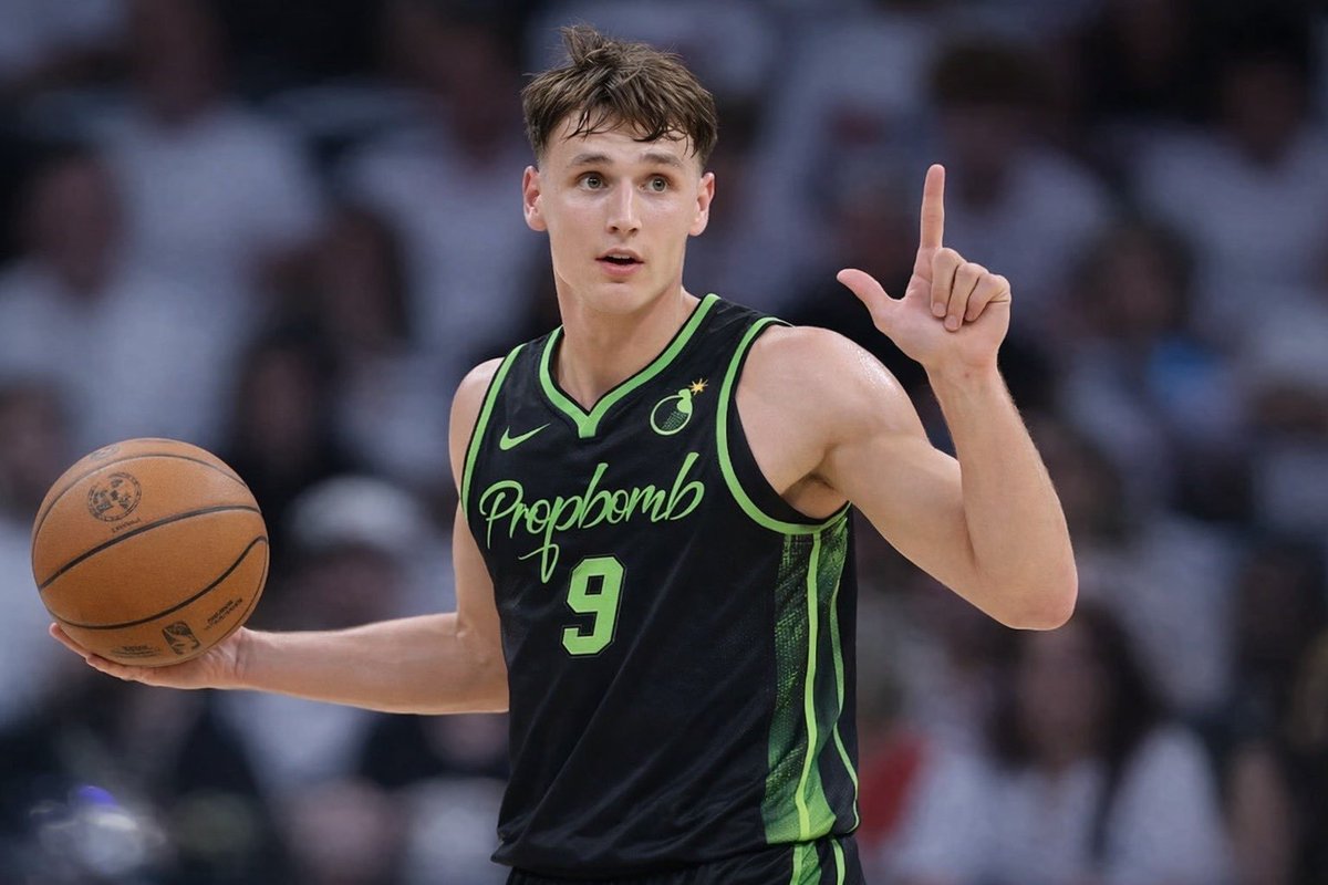 Prop Bomb 🏝️ tweet media