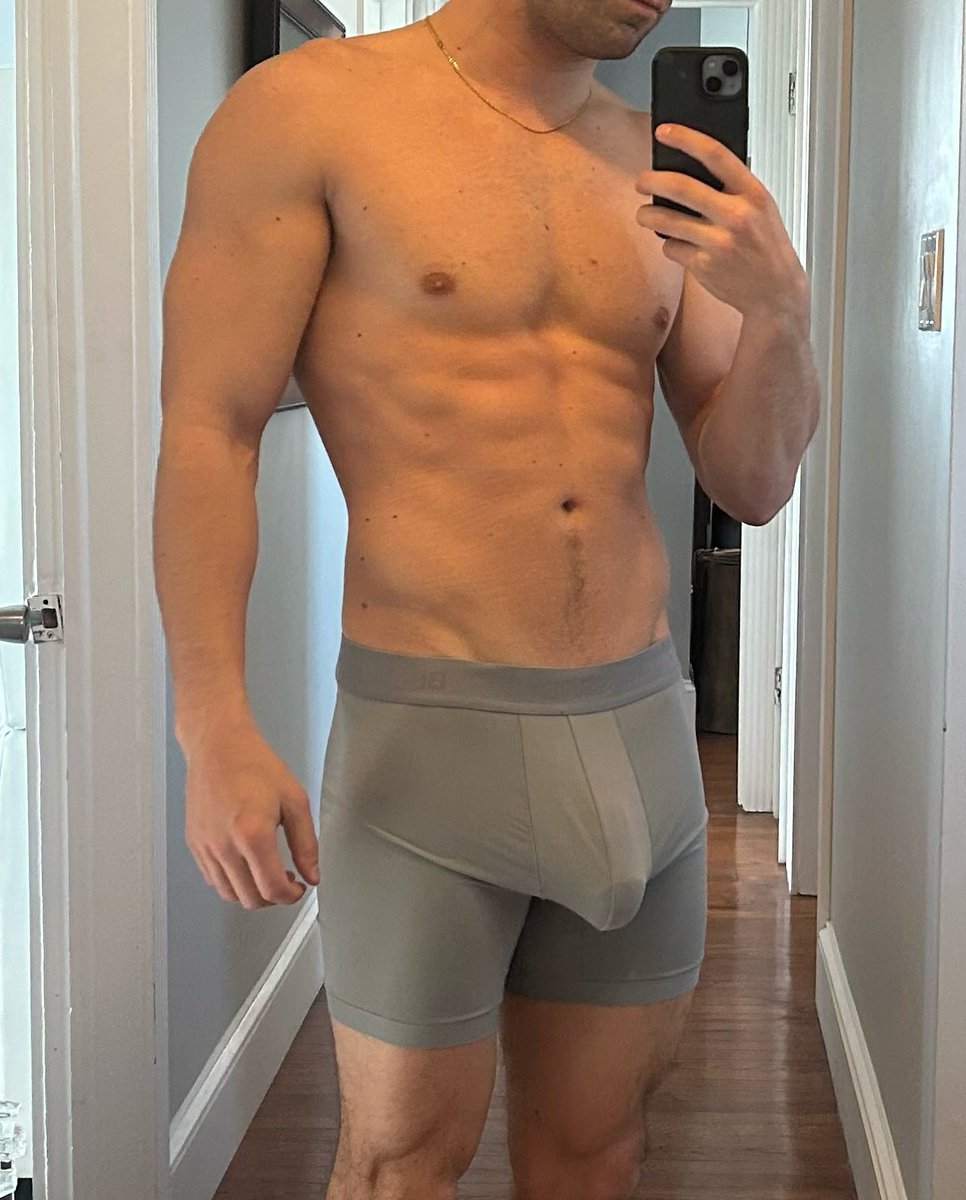 Axel Stone tweet media