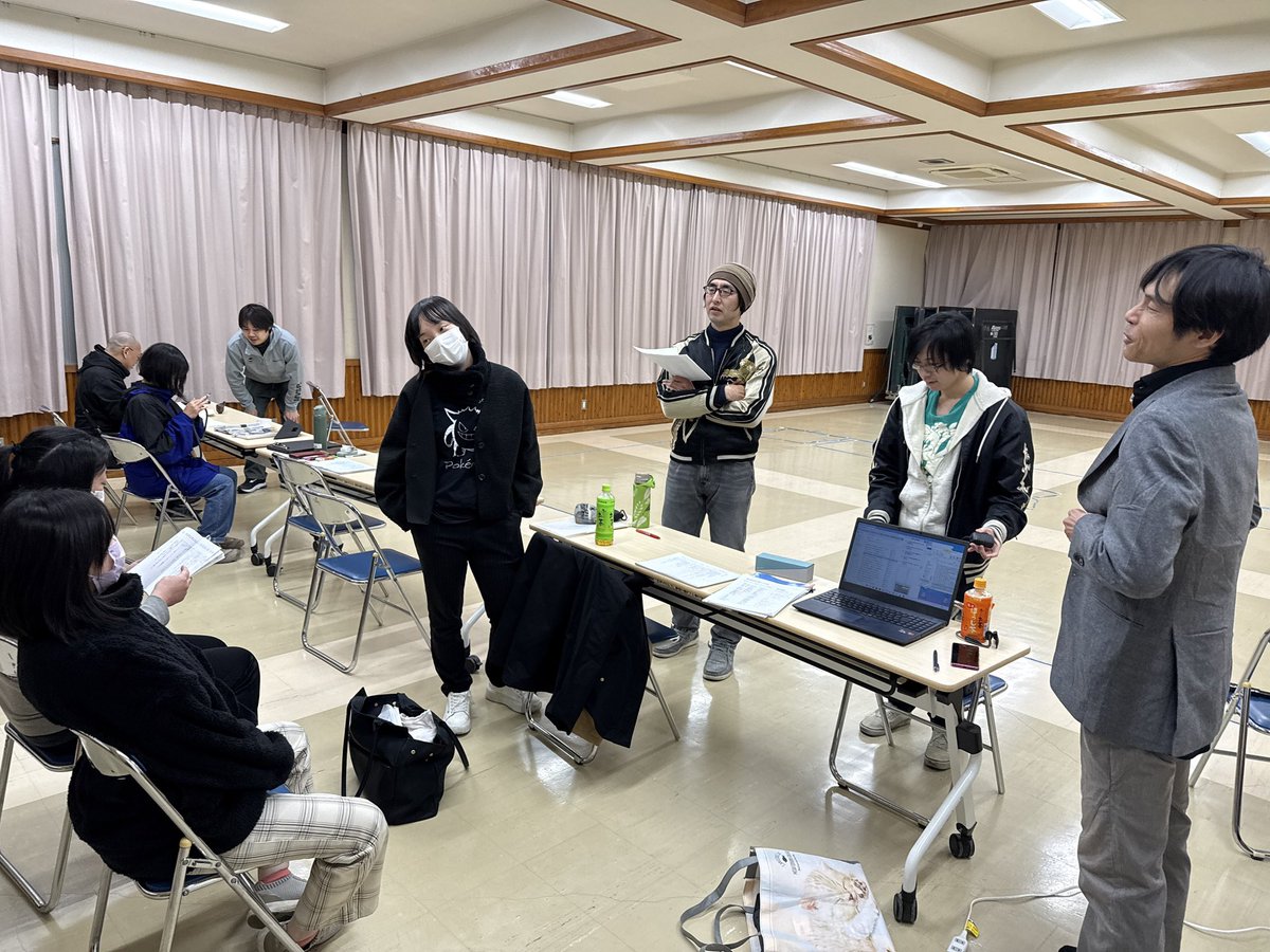 体格差のある相手との殺陣の難しさ！

あまりに巨大な衣装！

着替えの尺稼ぎ！

舞台が形になっていくにつれ見えてきた問題を、みんなでアイデア出しながら解決し、その中で芝居の内容も進化しています！！

#転機ファントリ
#転機稽古