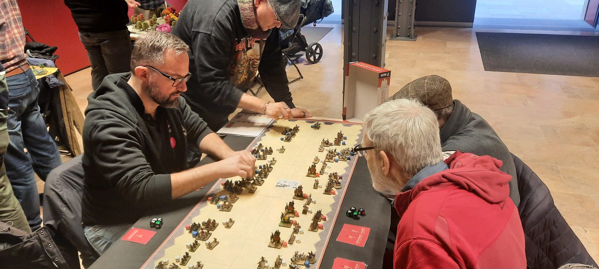 LudusHistoriae's tweet photo. Hoy hemos estado en Cronomaster en el Museu d'Història de Catalunya con Command and Colors y Fire &amp; Fury https://t.co/V5EECWD1f1