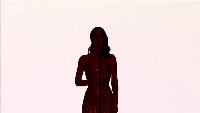 TecheTecheTheo's tweet photo. Semplicemente non ci meritiamo Levante, Artista con la maiuscola (ti amo, luce) #Sanremo2026 https://t.co/fw3UVQLPiR