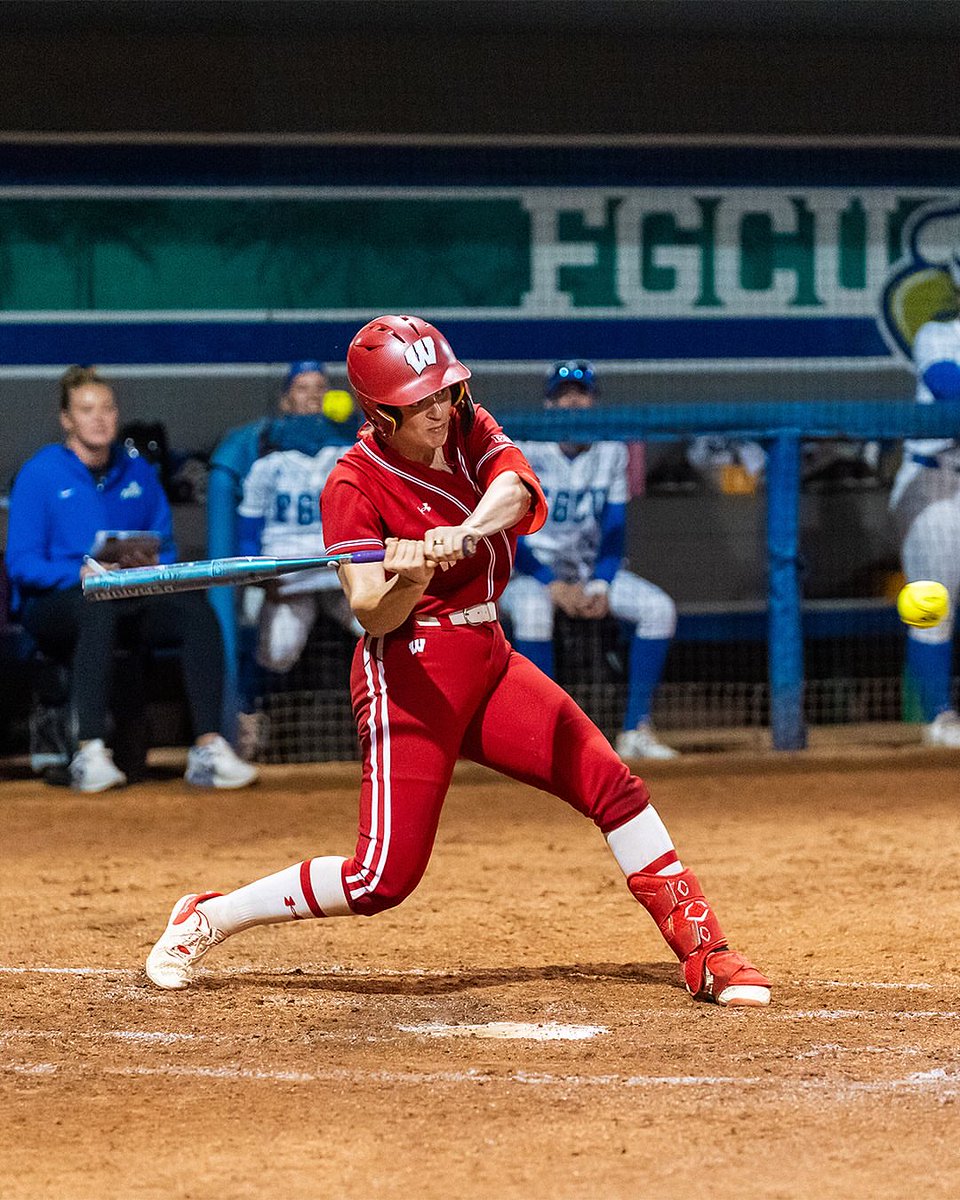 DeMarini Fastpitch tweet media