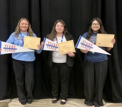 MaryCarrollHigh's tweet photo. 🍎✏️ FUTURE EDUCATORS MAKING IT OFFICIAL ✏️🍎
At the TAFE State Competition in Dallas, our Tigers signed their commitments as Education Majors!
We’re not crying… you’re crying. 🥹🍎
The future of education is in GOOD hands. 💙🤍
#CarrollTAFE #FutureTeachers #TAFEState #TPND https://t.co/YcG3ndxmYq
