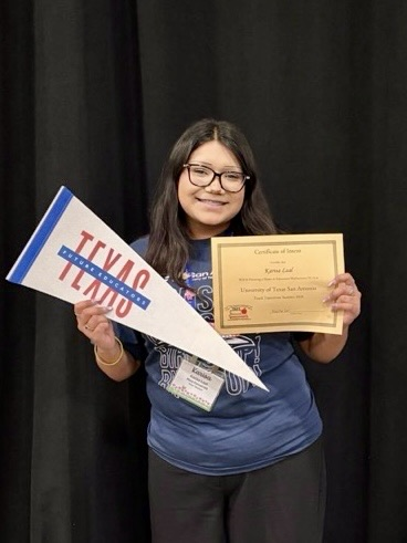 MaryCarrollHigh's tweet photo. 🍎✏️ FUTURE EDUCATORS MAKING IT OFFICIAL ✏️🍎
At the TAFE State Competition in Dallas, our Tigers signed their commitments as Education Majors!
We’re not crying… you’re crying. 🥹🍎
The future of education is in GOOD hands. 💙🤍
#CarrollTAFE #FutureTeachers #TAFEState #TPND https://t.co/YcG3ndxmYq