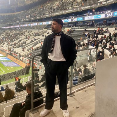 beradlezqin's tweet photo. #YeniProfilResmi https://t.co/kmflpRINJp